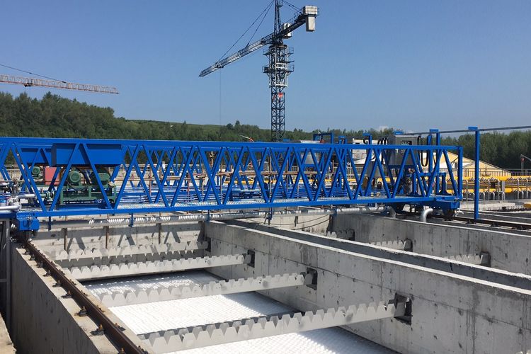 行車式刮泥機結(jié)構(gòu)及工作原理介紹 行車式刮泥機結(jié)構(gòu)及工作原理介紹