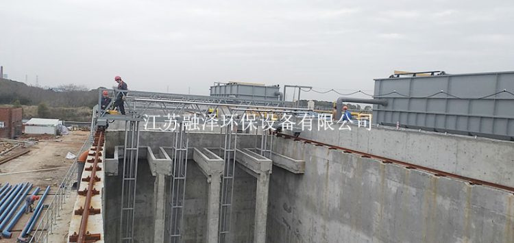 行車泵吸式吸泥機 行車泵吸式吸泥機